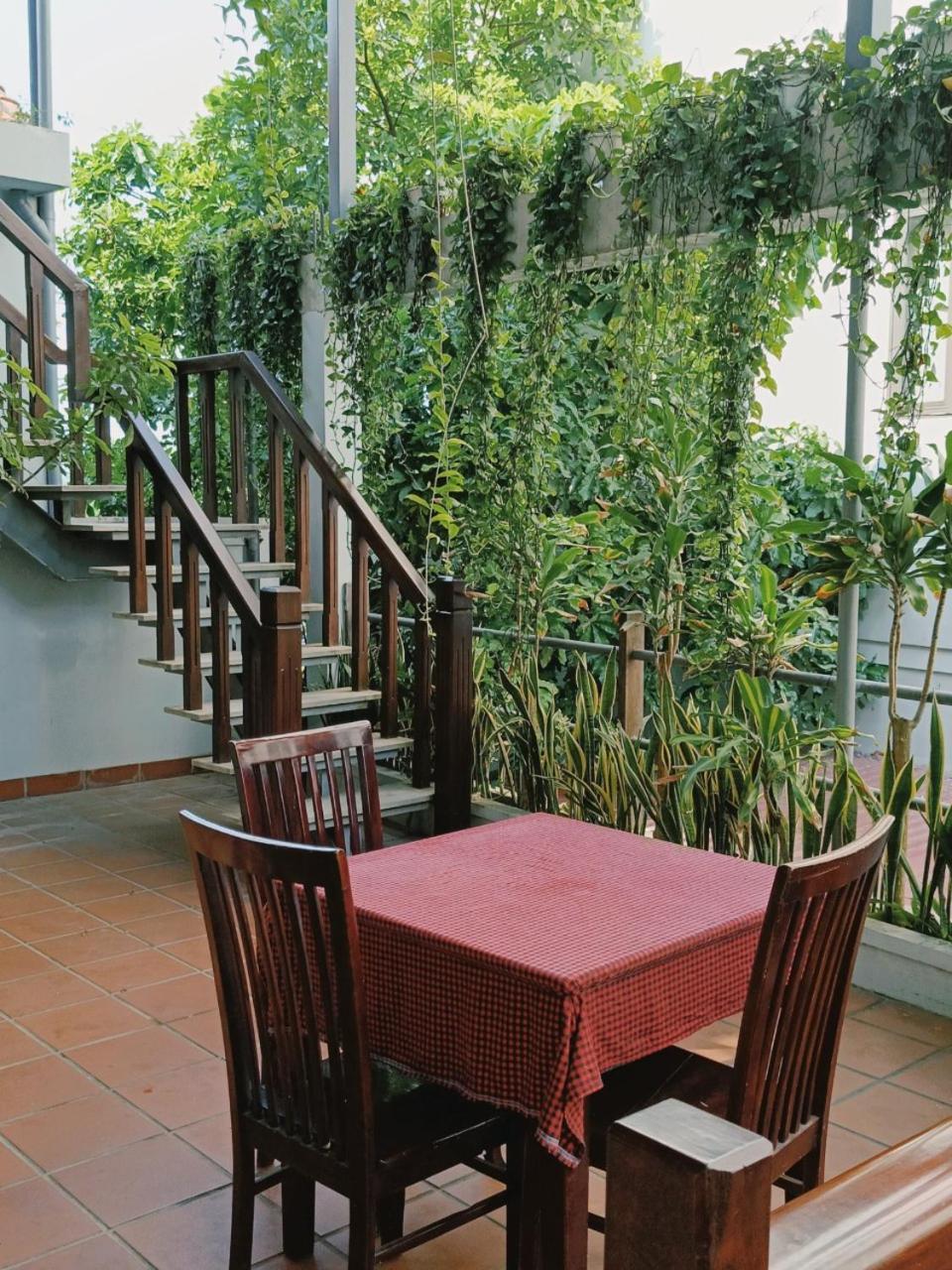 Riverside Plum Garden Villa Хоян Екстер'єр фото